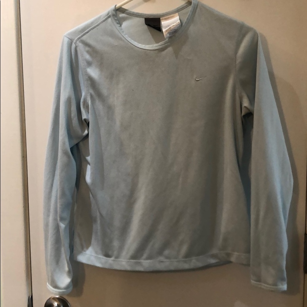 Nike long sleeve drifit shirt